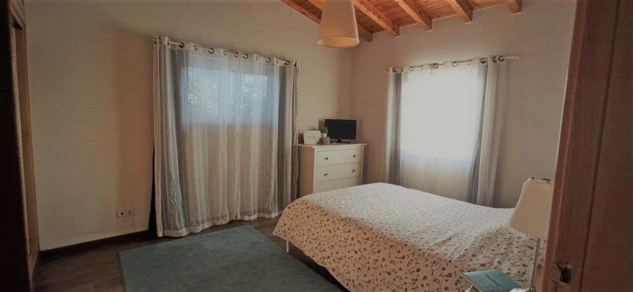 Casa De Campo A 5 Minutos Da Praia Atouguia Da Baleia Ngoại thất bức ảnh